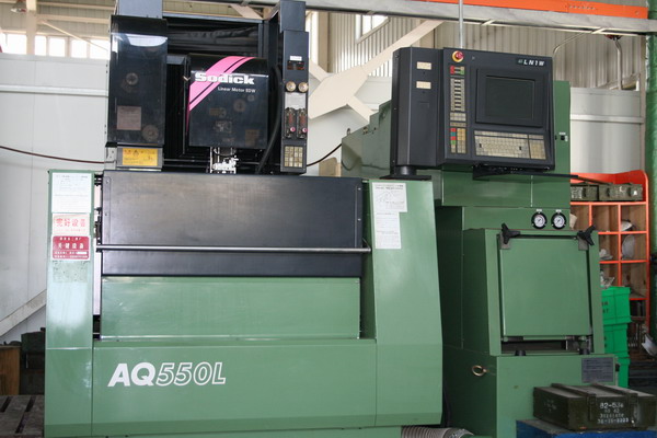 慢走(zǒu)絲線切割